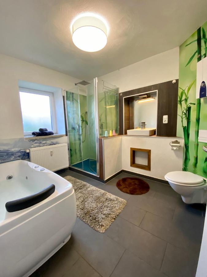 Eifelstein, Apartment Mit Whirlpool Und Ofen Dahlem  Exterior photo